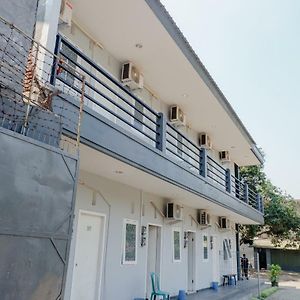 OYO 1176 J3 Residence Syariah
